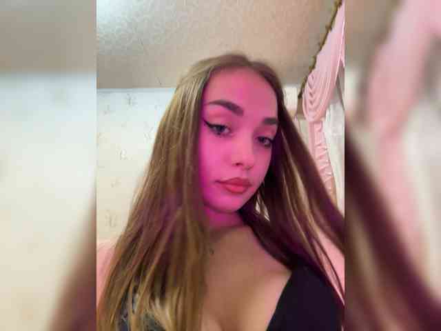 kamilik Live Webcam on BongaCams