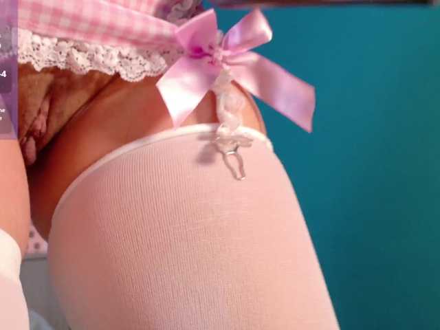 MiaCullens live cam on BongaCams