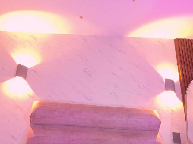 MiaCullens live cam on BongaCams