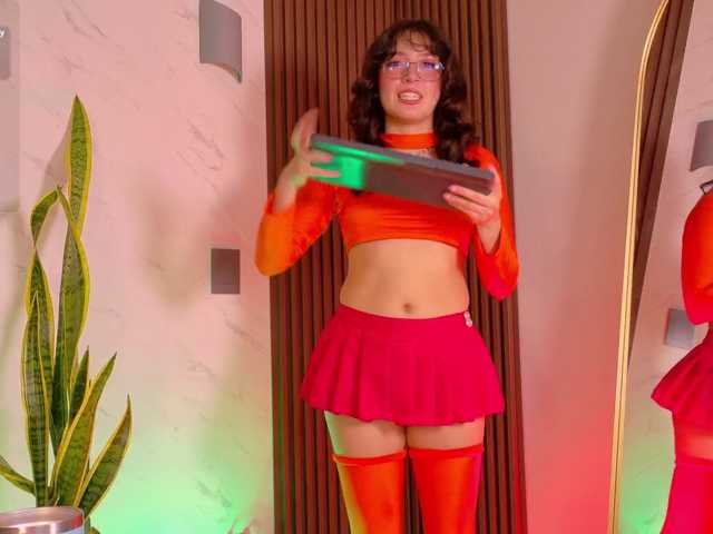 MiaCullens live cam on BongaCams