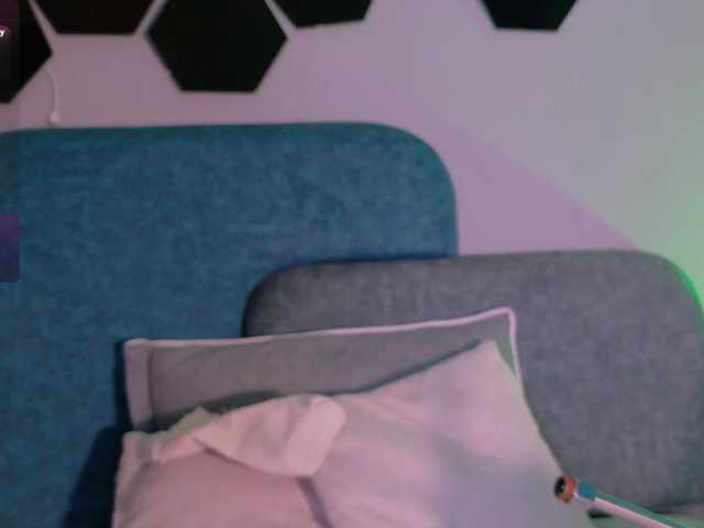 MiaCullens live cam on BongaCams