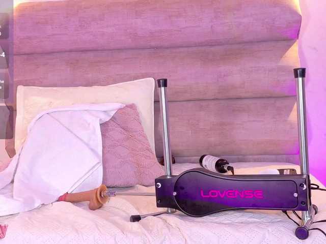 MiaCullens live cam on BongaCams