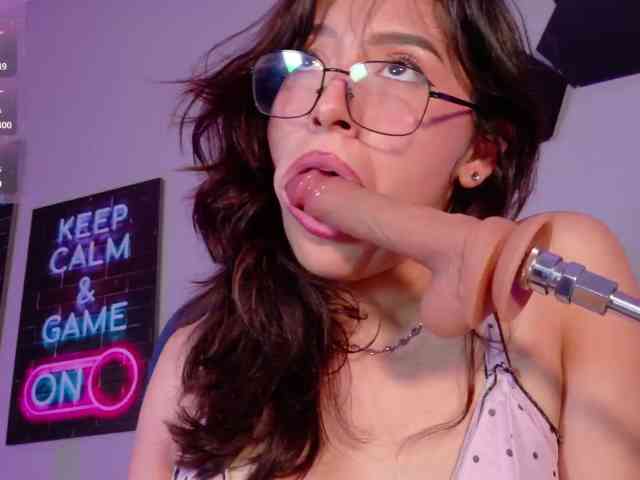 MiaCullens webcam