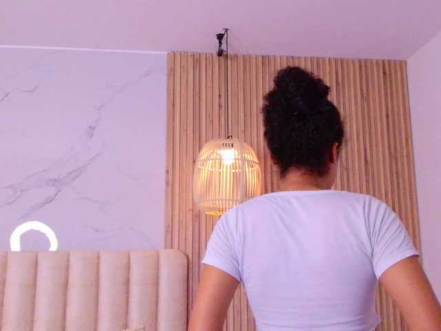 IsabellQuintero live cam on BongaCams