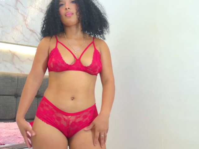 Pearl-Kitty live cam on BongaCams