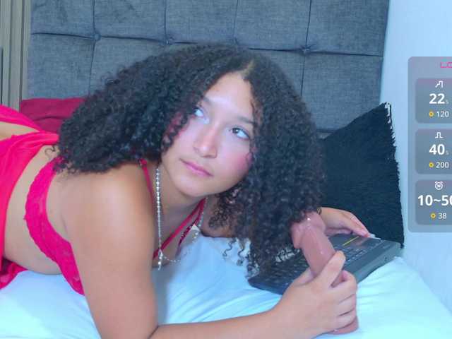 Pearl-Kitty live cam on BongaCams