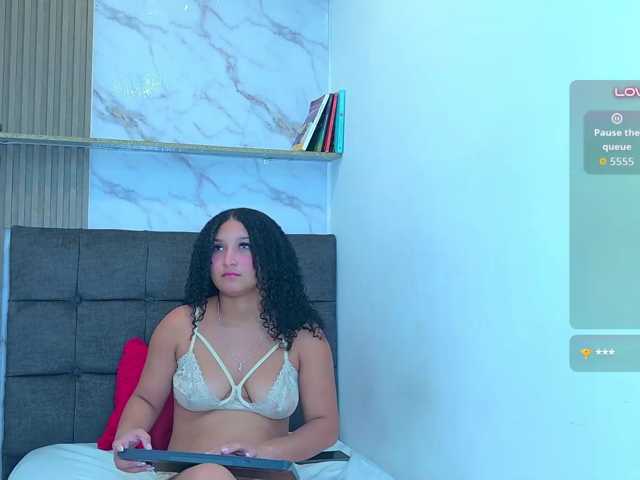 Pearl-Kitty live cam on BongaCams