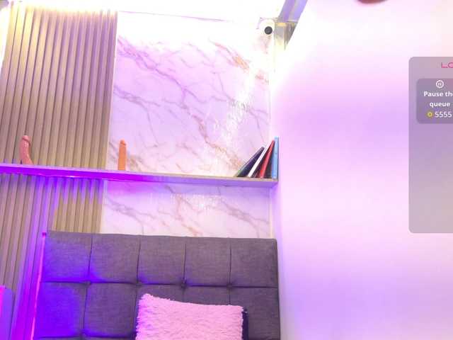 Pearl-Kitty live cam on BongaCams