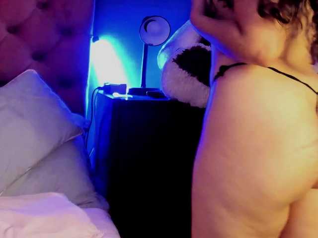 SofiaVenegas live cam on BongaCams