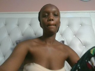 Naughtypetite1's Live Webcam