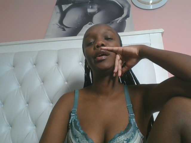 Naughtypetite1