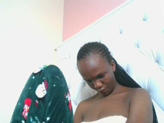 Naughtypetite1