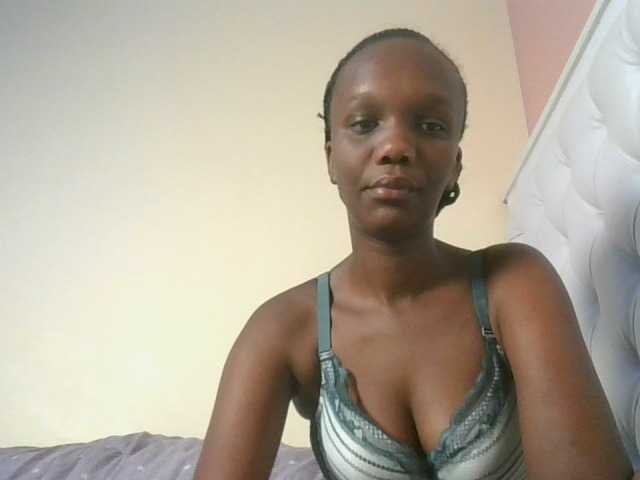 Naughtypetite1