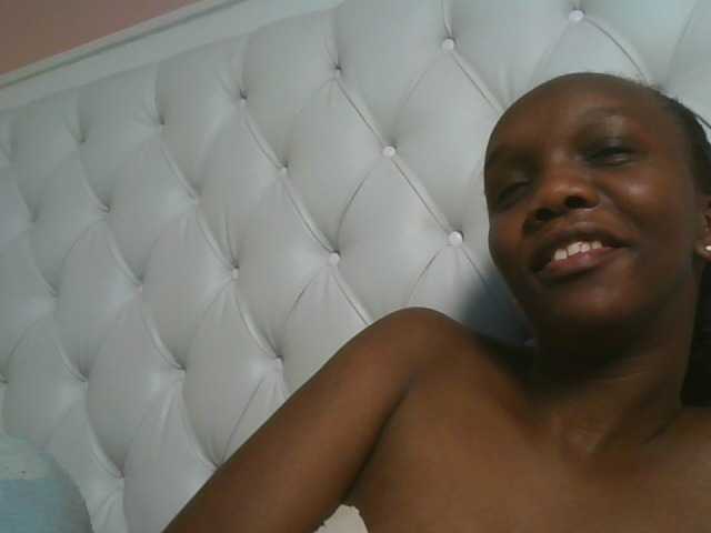 Naughtypetite1