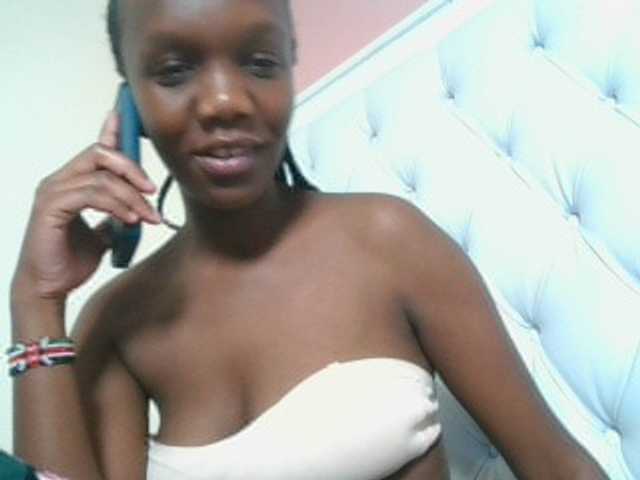 Naughtypetite1