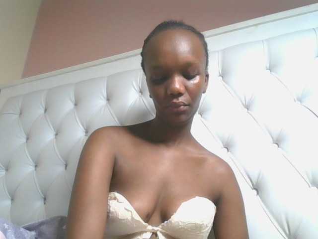 Naughtypetite1