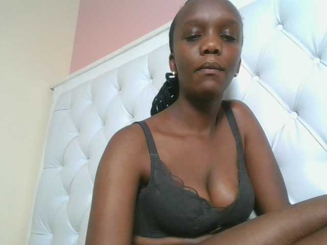 Naughtypetite1