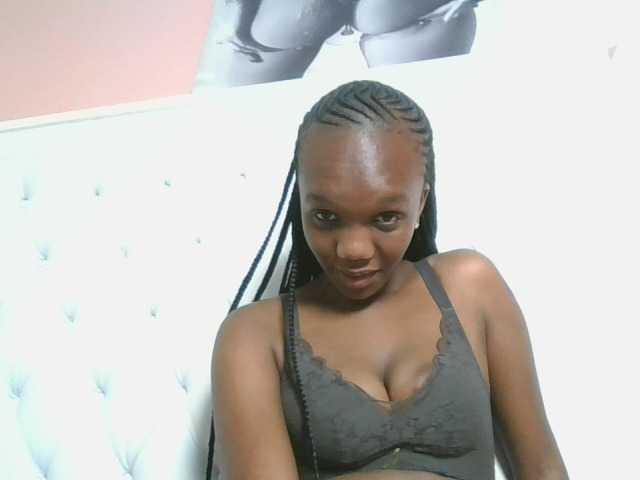 Naughtypetite1