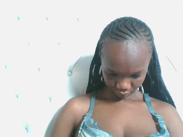 Naughtypetite1