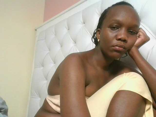 Naughtypetite1
