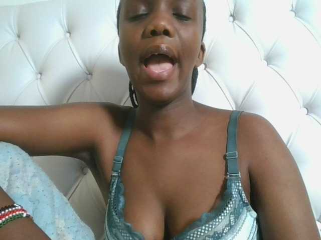 Naughtypetite1