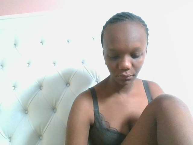 Naughtypetite1