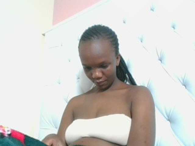Naughtypetite1