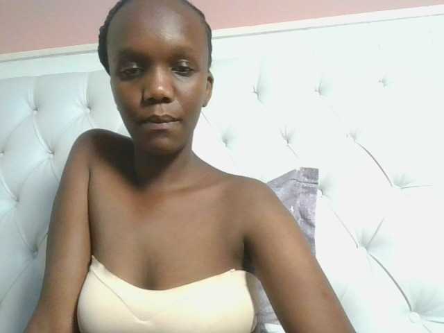 Naughtypetite1