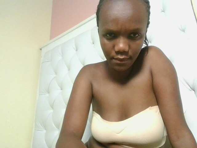 Naughtypetite1