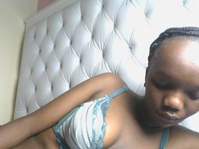 Naughtypetite1
