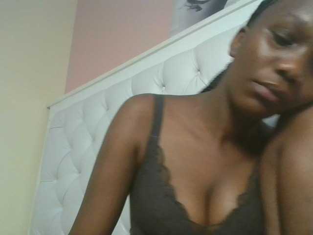 Naughtypetite1