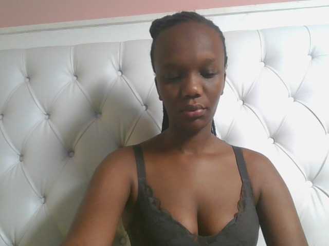 Naughtypetite1