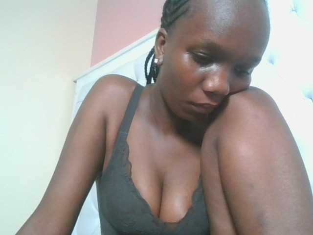 Naughtypetite1
