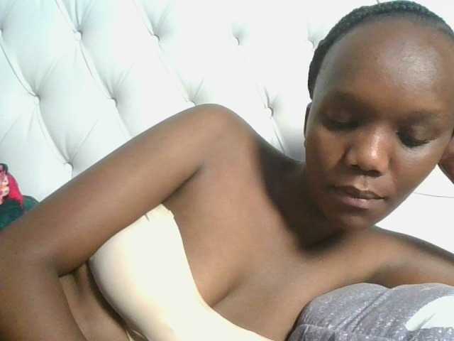 Naughtypetite1