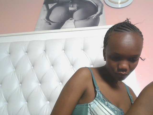 Naughtypetite1