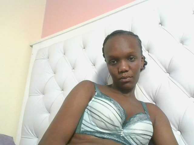Naughtypetite1