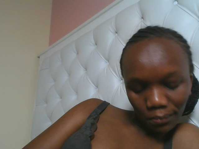 Naughtypetite1