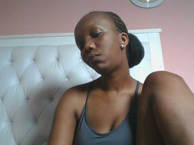 Naughtypetite1
