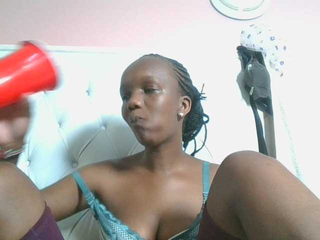 Naughtypetite1