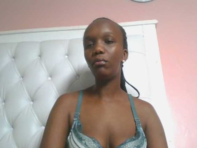 Naughtypetite1