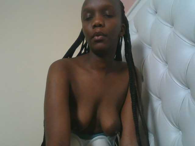 Naughtypetite1