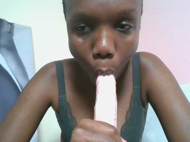 Naughtypetite1