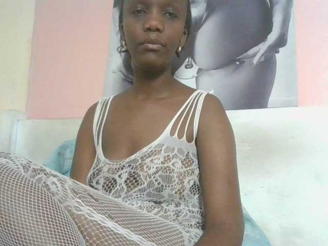 Naughtypetite1 webcam