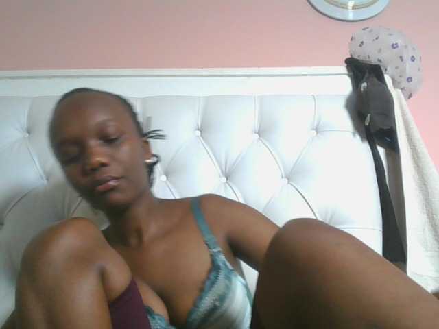 Naughtypetite1