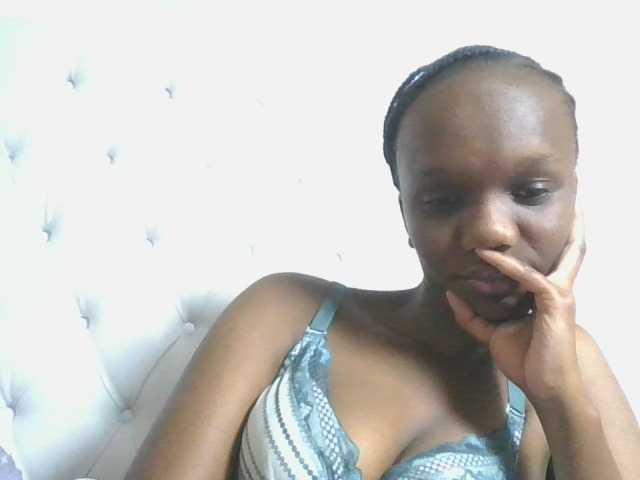 Naughtypetite1