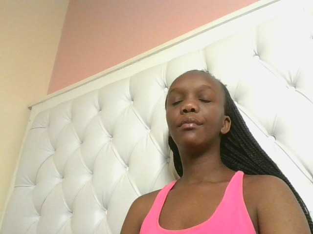 Naughtypetite1