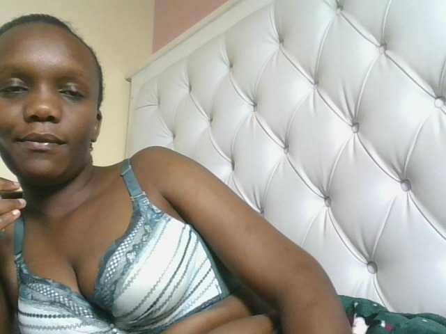 Naughtypetite1