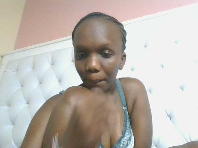 Naughtypetite1