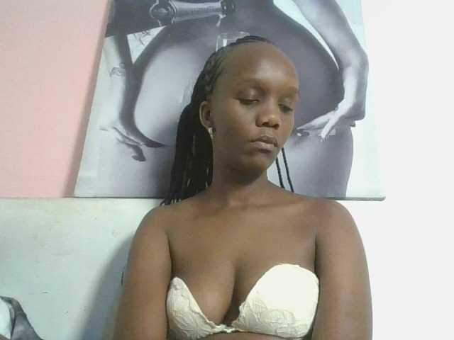 Naughtypetite1