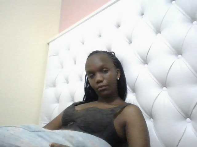 Naughtypetite1